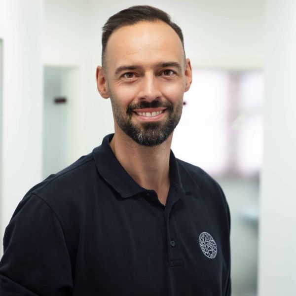 Zahnarzt Dr. David Morlock - Zahnkonform Eutingen