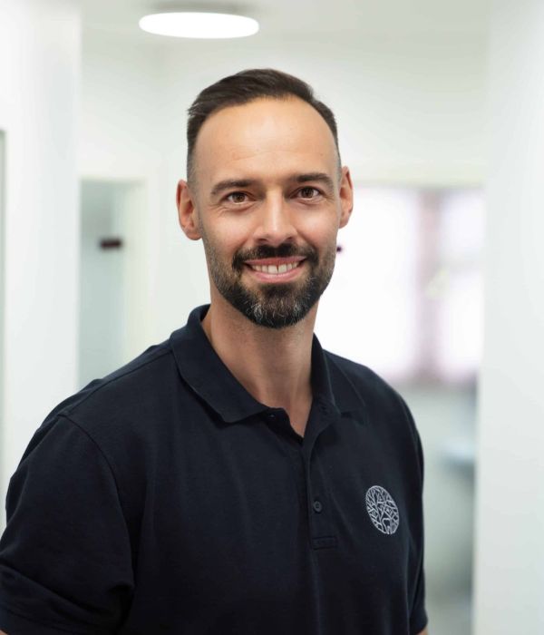 Zahnarzt Dr. David Morlock - Zahnkonform Eutingen